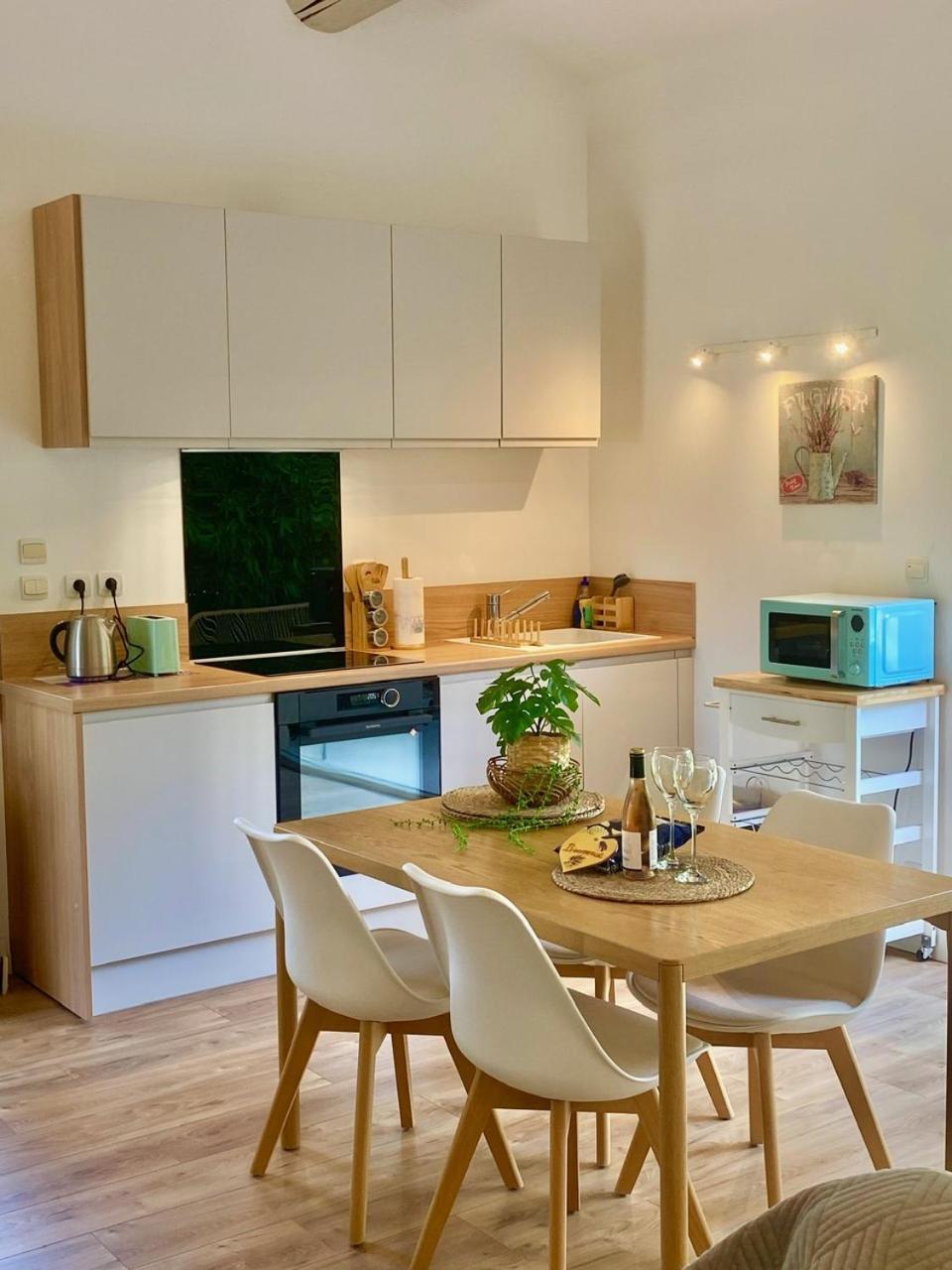 Appartement Neuf Et Au Calme Proche Avignon Althen-des-Paluds Exterior foto