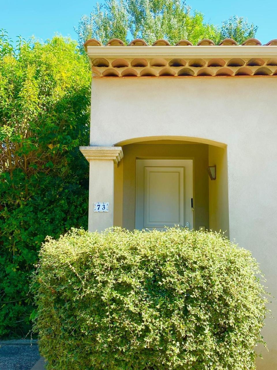 Appartement Neuf Et Au Calme Proche Avignon Althen-des-Paluds Exterior foto